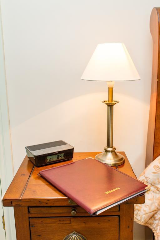 Mareham House Bed & Breakfast Слифорд Экстерьер фото